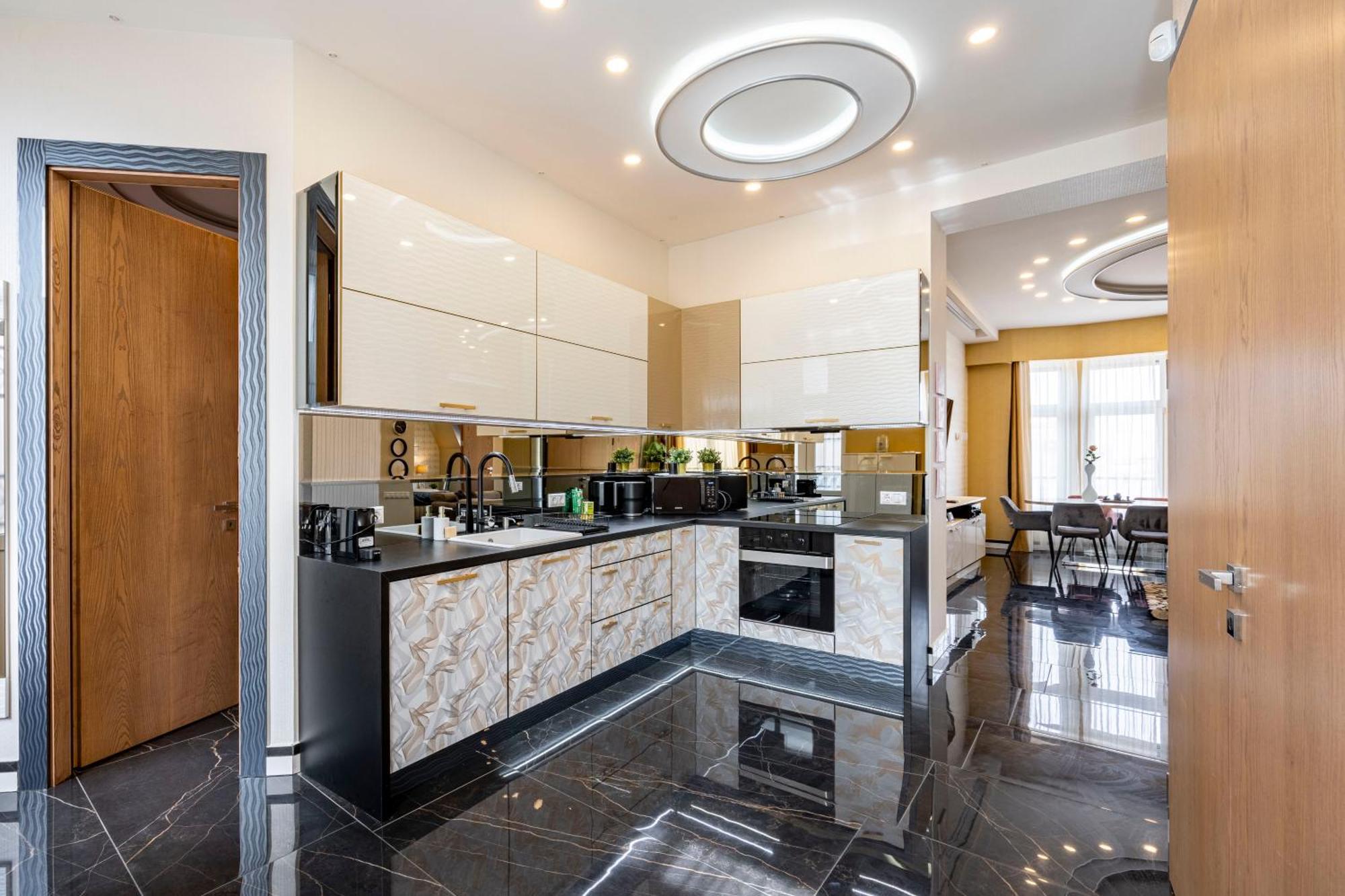 Luxury Royal Central Apartment By Prestige Homes Budapest Bagian luar foto