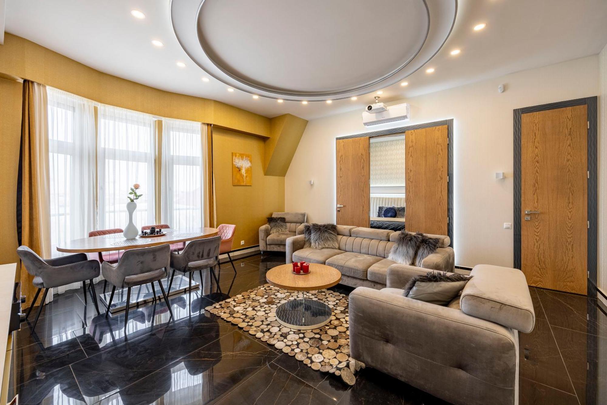 Luxury Royal Central Apartment By Prestige Homes Budapest Bagian luar foto